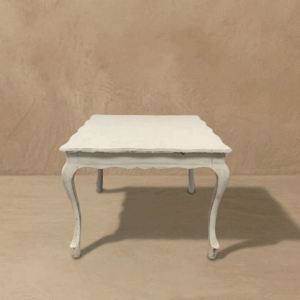 Mesa de estilo cuadrada