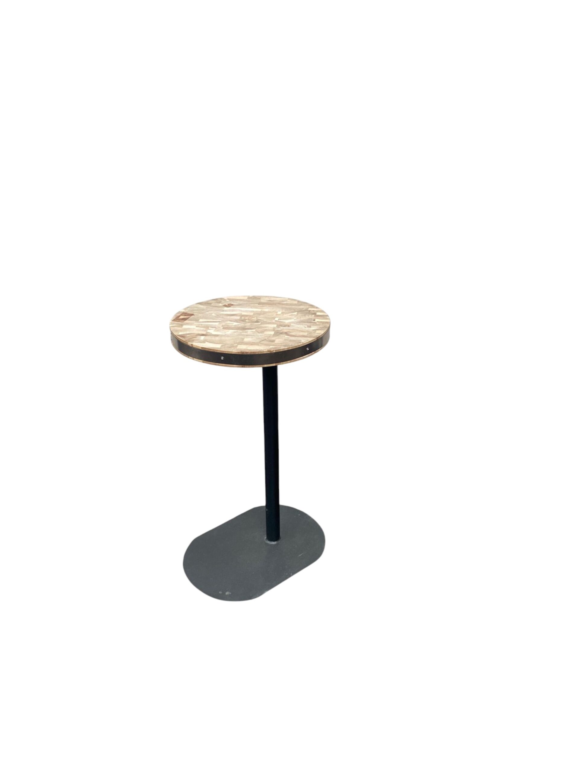 Mesa de arrime
